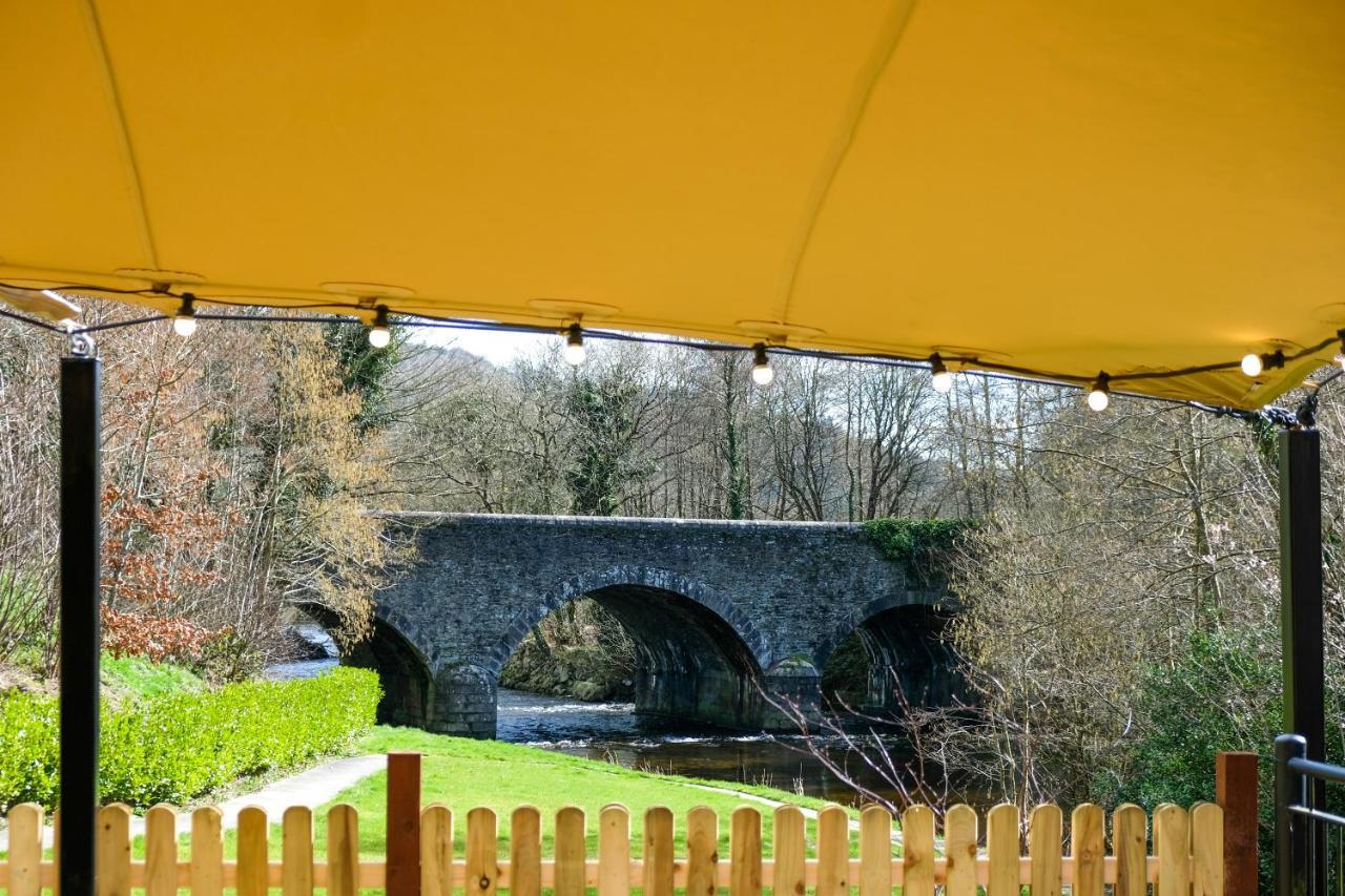 The At Woodenbridge Hotel